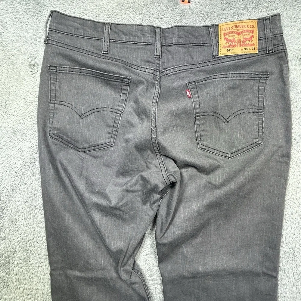 Levis 511 Jeans Mens 38x32 Gray Slim Fit Athletic Taper Stretch Denim Zipper EUC
